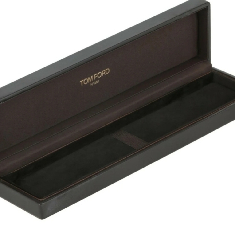 Tom Ford 002 Watch - Picture 2 of 8